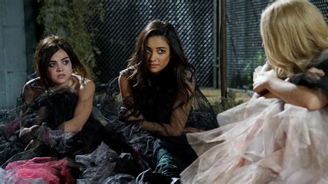 Pretty Little Liars Was Just Awarded For Their Quality And Diversity