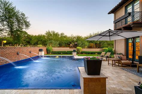 We know how awesome look pools give to an outdoor space. Pools for Small Yards | Pictures Designs Ideas