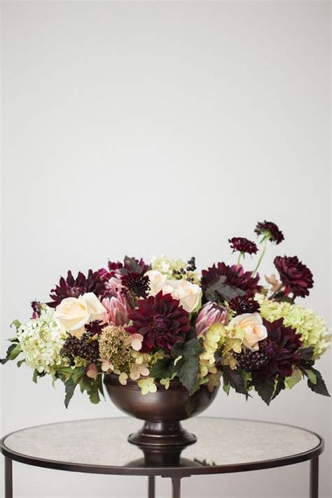 The house of flowers parents guide. Welcoming flowers in the entry hall | Flower guide ...