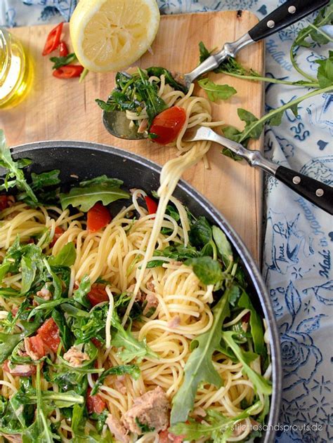 Argentinean olive pasta and fresh fig and baby spinach salad, spaghetti and meatballs a la jamie oliver, bell… la jamie oliver, ingredients: Jamie Oliver Simple Tuna Pasta - ready in 10 minutes and a ...