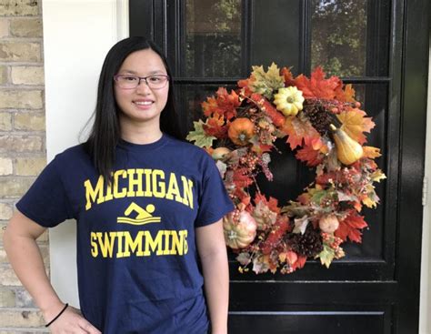 Hannah margaret mcnair macneil (born 26 february 2000) is a canadian swimmer. Michigan Picks Up Verbal Pledge from Canada's Maggie MacNeil