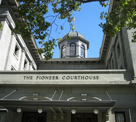Pioneer Courthouse Houses Us Court Of Appeals Last Step B Flickr