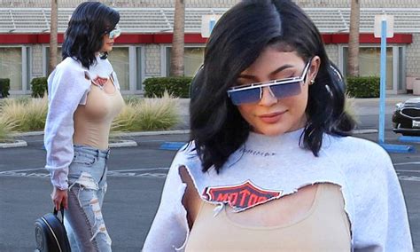 Kylie Jenner Flaunts Her Full Chest In Skintight Top Daily Mail Online