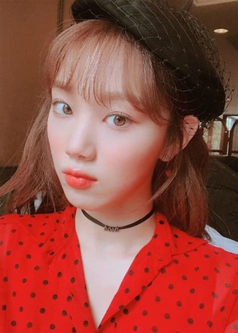 Kaye apr 20 2021 10:53 pm i hope lee sung kyung have a lot of project and i hope she will be the main cast,i. Lee Sung-kyung Height, Weight, Age, Body Statistics ...
