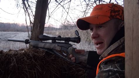 Michigan Doe Hunt With 460 Sandw Rifle Youtube