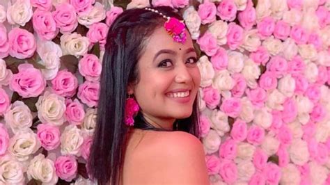 Is Indian Idol 11 Judge Neha Kakkar Getting Married On The Show Watch Viral Video Tv News