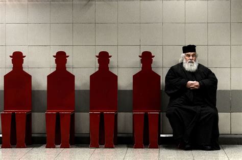 Metro Station Seatings in Athens - Chairblog.eu