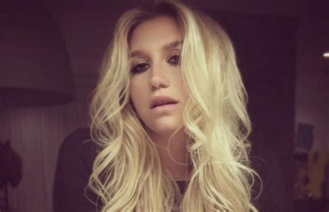 Kesha Instagram Selfie Blonde Hairysupnn Gossip And Gab