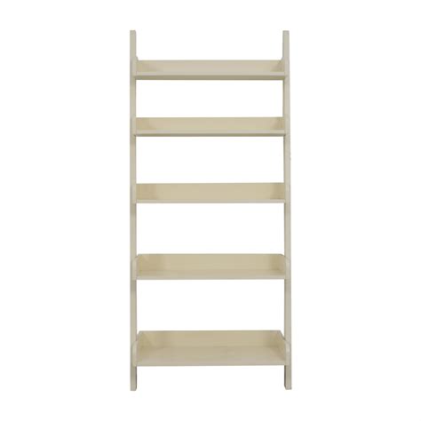 Free delivery over £40 to most of the uk great selection excellent customer service find everything for a beautiful home. 45% OFF - White Leaning Bookshelf / Storage