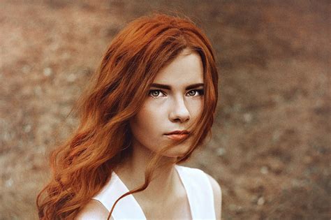 Masaüstü Yüz Kadınlar Kızıl saçlı Model portre uzun saç kırmızı