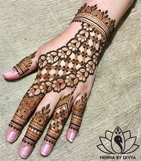 Stunning Eid Mehndi Designs To Flaunt At The Next Festive Party