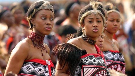 Suazilandia o esuatini, cuyo nombre oficial es reino de suazilandia o reino de esuatini (en suazi: Swazi King Mswati Takes Siphelele Mashwama As His 14th Wife