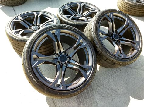 20 Chevy Camaro Zl1 2019 Oem Charcoal Wheels And Goodyear Eagle F1