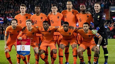 De weg naar het ek van 2020 begon voor het nederlands elftal al vroeg. EK-kwalificatie Estland - Nederland - TVgids.nl