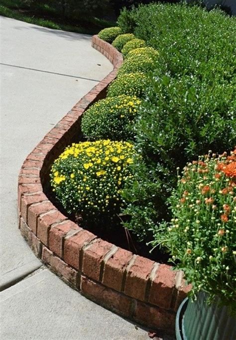 Money is an issue in this garden edging process as you will need more materials to make your regular garden raised. Smart Tips On How To Make Brick Edging In Your Yard