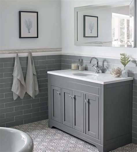 Fashion, perfume & toiletries, jewelry and other accessories for classic styles to match yours. Bathroom ideas to fall in love with | Bathroom collections ...