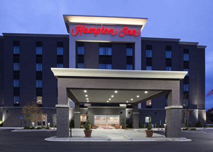 Shoppers can check out mall of america, while everyone can enjoy the natural beauty. Hampton Inn Minneapolis Bloomington West Hotel, MN - Stay ...