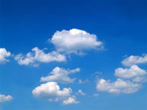 Download Gratuito De Fotos De Nuvens Brancas No Céu Azul Freeimages