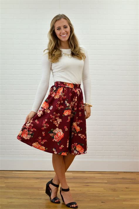 Floral Burgundy Midi Skirt Fashion Burgundy Midi Skirt Modest Outfits
