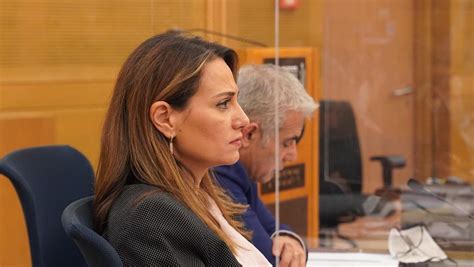הצעת החוק של חכ יפעת שאשא ביטון להצבת מצלמות במסגרות לגיל הרך היא חשובה בפני עצמה ובוודאי כצעד מקדים להצעה להסדרת הפיקוח. שאשא ביטון סער : ×™×¤×¢×ª ×©× ×©× ×'×™×⃜×•×Ÿ ×•×™×§×™×¤×"× ...