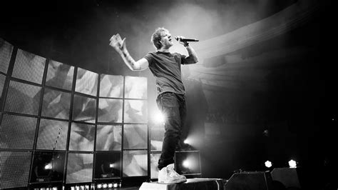 Find out when ed sheeran is next playing live near you. 5 Feelings You Have After Seeing Ed Sheeran Live In Concert