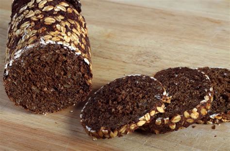 Why Are Rye And Pumpernickel Breads Better For You Livestrong