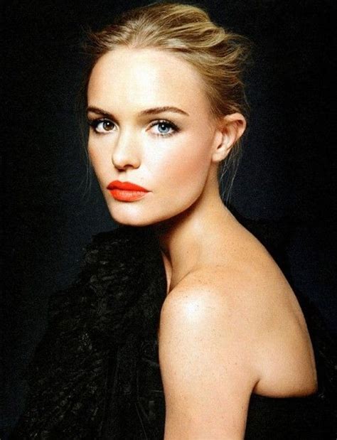 Kate Bosworth Love The Dark Background Kate Bosworth Beauty Trends Beauty Hacks Pretty