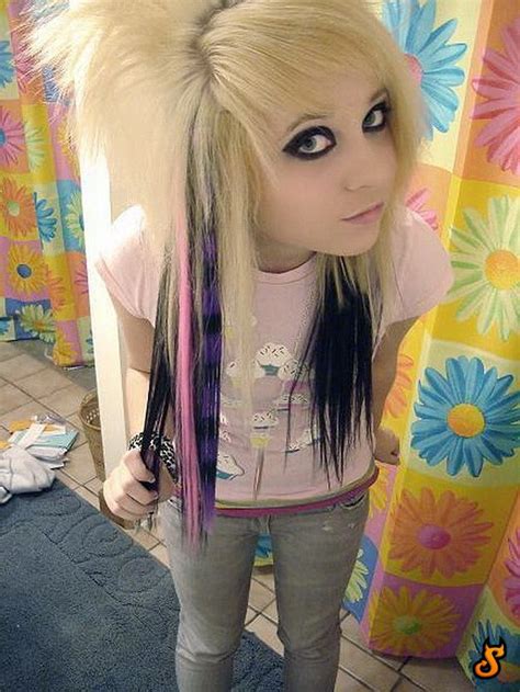 Do Emo Girls Appeal You Pics Izispicy Com