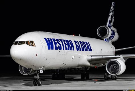 Search for any airline office in any city / country or airports all over the world. N412SN - Western Global Airlines McDonnell Douglas MD-11F at Pardubice | Photo ID 1343242 ...