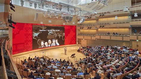 Harvard Business School Installs Siliconcore Led Auditorium Display