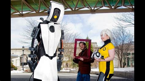 The Greatest Glados Cosplay Ever Pax East 2013 Youtube
