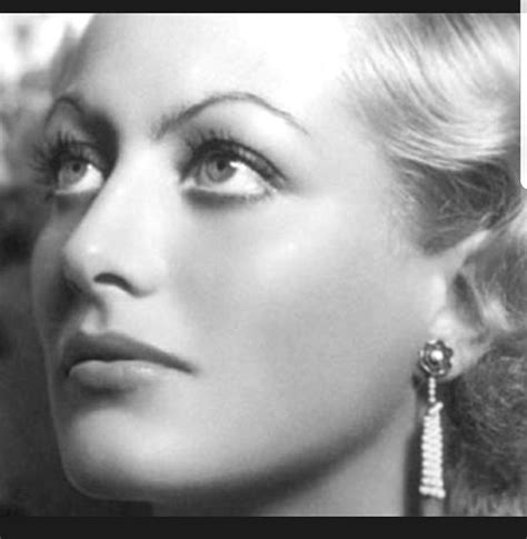 A Young Joan Crawford What Big Beautiful Eyes She Had Joan Crawford