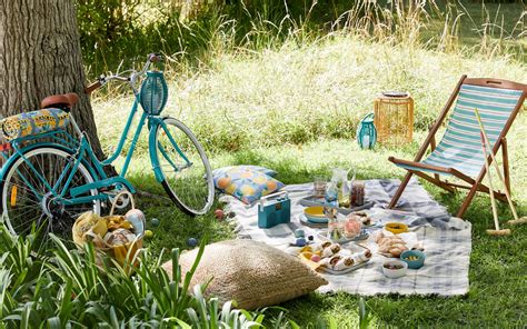 What To Take On A Picnic John Lewis And Partners