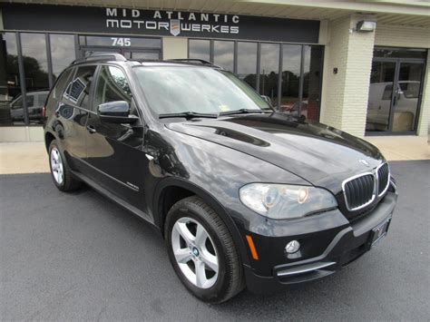 It forms part of bmw's e70 model series. 2009 BMW X5 3.0si Premium