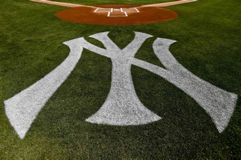 The Very Brief But Still Wondrous History Of The New York Yankees Logo