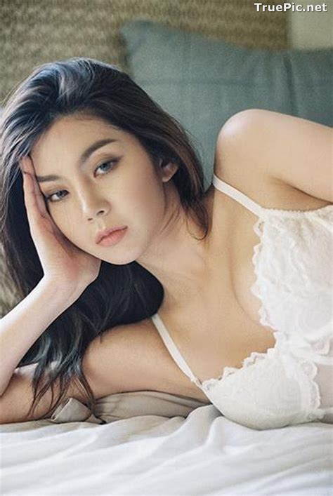 Korean Fashion Model Lee Chae Eun Come On Vincent Lingerie