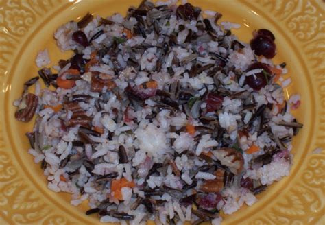 Wild Rice Pilaf With Pecans And Dried Cranberries Dingdong Kitchen