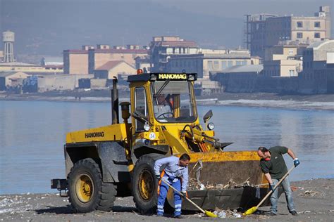 Mare più pulito grazie al depuratore. Luigi Bobbio: Operazione arenile pulito a Castellammare di ...