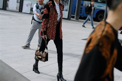 The Best Street Style From Seoul Fashion Week Spring 2020 See All The Best Looks From Seoul At