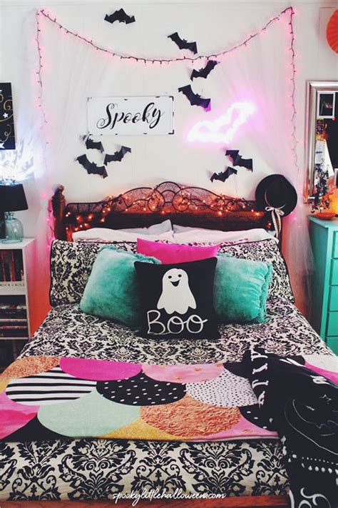 Spooky Halloween Bedroom Decor Ideas For Girls
