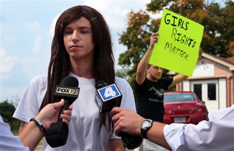 Missouri Teenagers Protest A Transgender Students Use Of The Girls