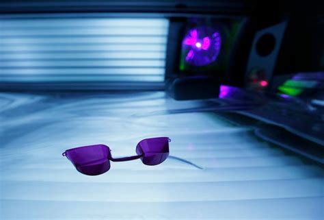 Fda Wants Cancer Warnings On Tanning Beds