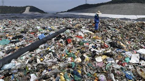 A Rubbish Story Chinas Mega Dump Full 25 Years Ahead Of Schedule
