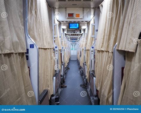 Trains Karly Shares Train Sleeper Cabin Images Telegraph