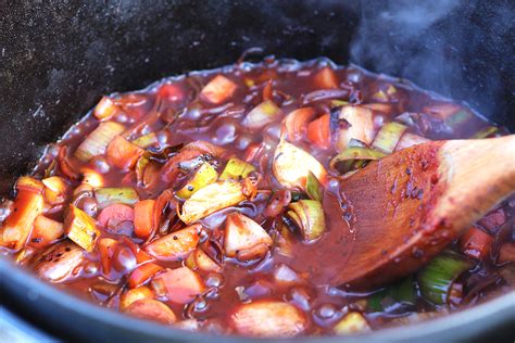 Lammkeule aus dem Dutch Oven BAR-B-KUH
