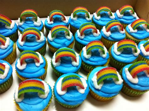 Rainbow Cupcakes Rainbow Cupcakes Cake Creations Desserts Food