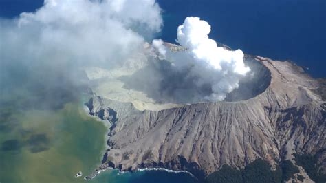 New Zealand Volcano Eruption Whakatane Hospital Overrun With Burns