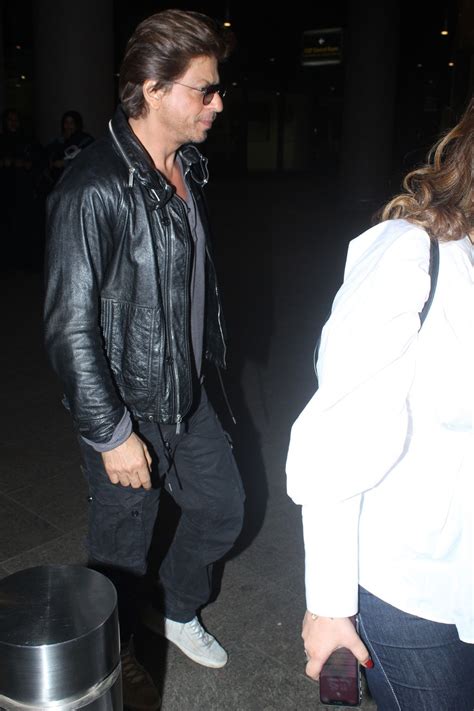 Style Tips For Indian Men 3 Lessons From Srk In A Leather Jacket