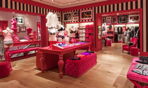 Victorias Secret Unveils Its Largest Store In The World