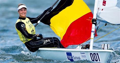 Emma is sterk begonnen aan haar wedstrijd en sloot de eerste dag af op de 2de plaats. Emma Plasschaert; Olympische Spelen Tokyo 2020. Zeilen ...